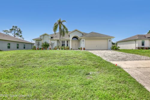 1856 Fairlight St Nw, Palm Bay, FL, 32907-9225 | Card Image