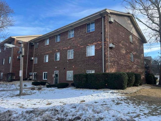 APT-506A - 5333 Waterbury Way, Condo with 2 bedrooms, 1 bathrooms and 2 parking in Crestwood IL | Image 14
