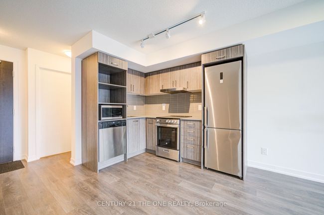 1506 - 219 Dundas St E, Condo with 2 bedrooms, 1 bathrooms and null parking in Toronto ON | Image 8