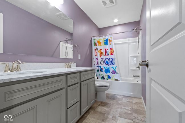 Second full bath upstairs has dual sinks to keep the bickering to a minimum ;) | Image 44