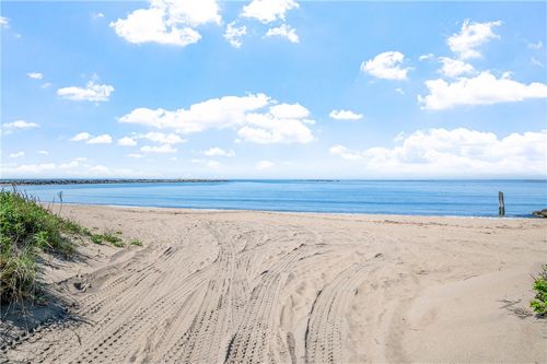 unit-32-1 Offshore Rd, Narragansett, RI, 02882-6254 | Card Image