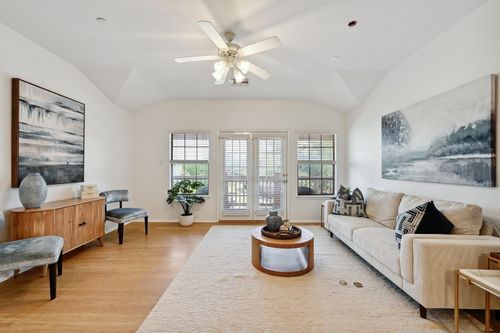 unit-2001-9201 Brodie Ln, Austin, TX, 78748-6275 | Card Image