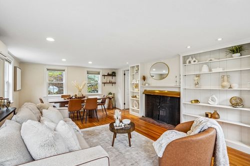 1 Constitution Rd, Lexington, MA, 02421-6607 | Card Image
