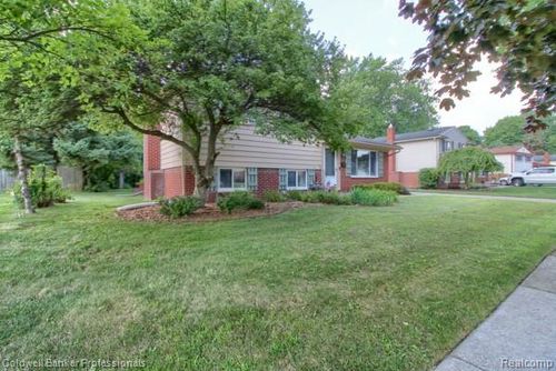 41928 River Oaks, Plymouth, MI, 48170-4302 | Card Image