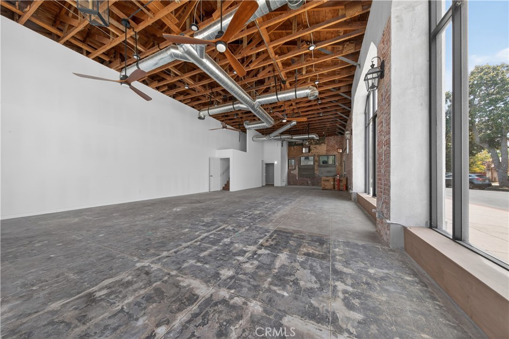 Commercial Lease in Los Angeles 5