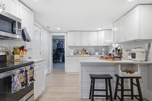 39 S Barnstead Rd, Center Barnstead, NH, 03225-3630 | Card Image