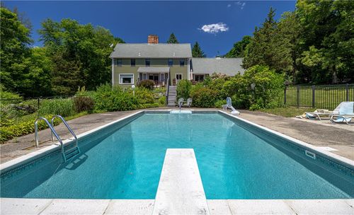117 S Killingly Rd, Foster, RI, 02825-1351 | Card Image