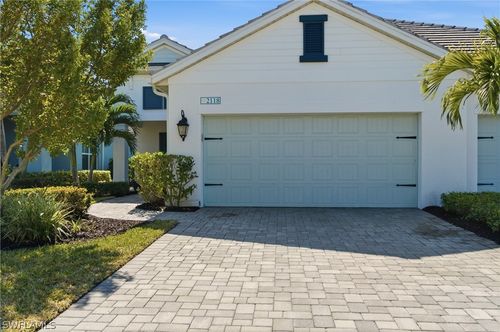 2118 Marquesa Cir, NAPLES, FL, 34112-3854 | Card Image