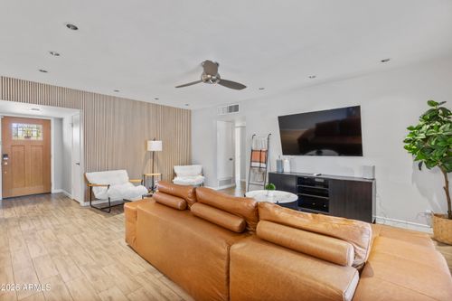 6836 E Cheery Lynn Rd, Scottsdale, AZ, 85251-6817 | Card Image