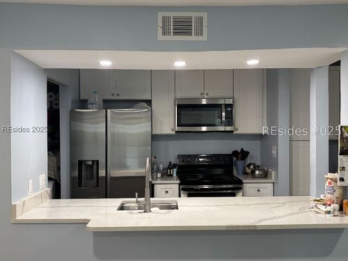 apt-105-30 Mathews Dr, Hilton Head Island, SC, 29926-3750 | Card Image
