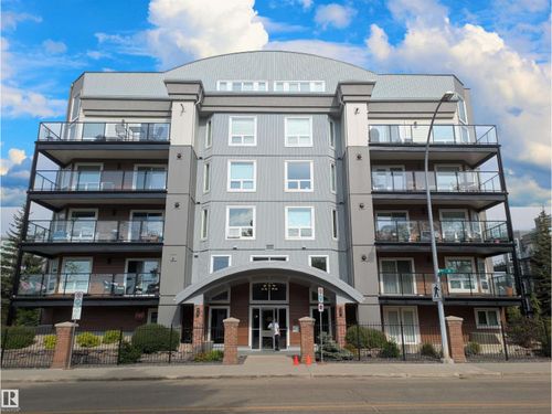 7905 96 St Nw, Edmonton, AB, T6C4R3 | Card Image