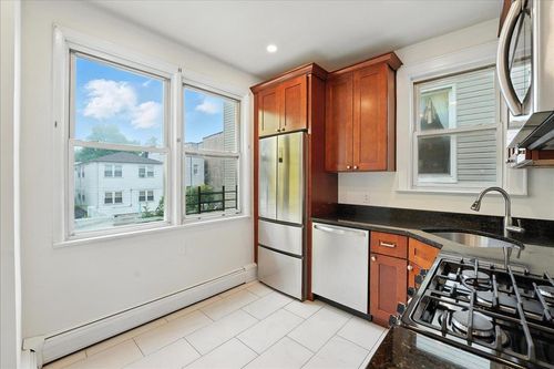 2-95 Zabriskie St, Jersey City, NJ, 07307-3711 | Card Image