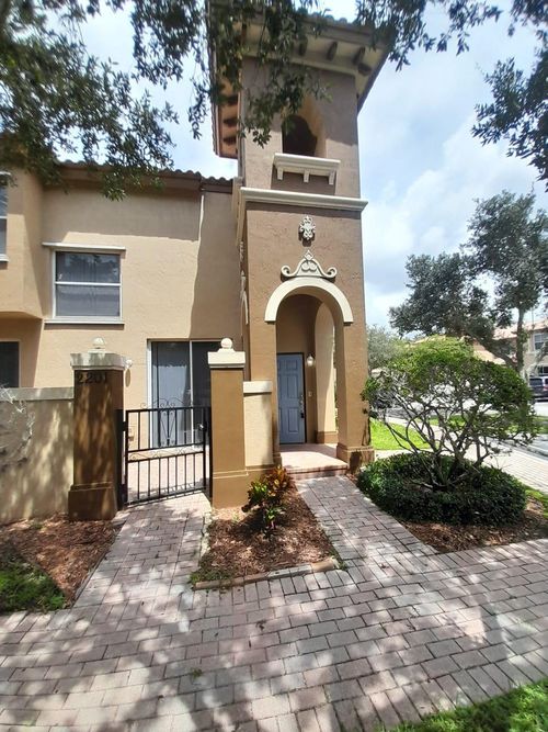 apt-2201-2905 Hidden Hills Rd, West Palm Beach, FL, 33411-4830 | Card Image