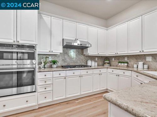 3790 Park Dr, El Dorado Hills, CA, 95762-4556 | Card Image