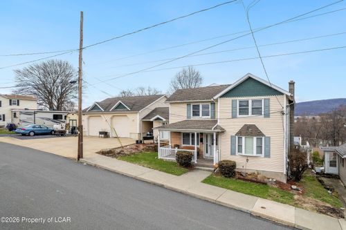 65 Johnson St, Pittston, PA, 18640-1149 | Card Image