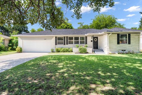 3147 Newcastle Dr, Dallas, TX, 75220-1637 | Card Image