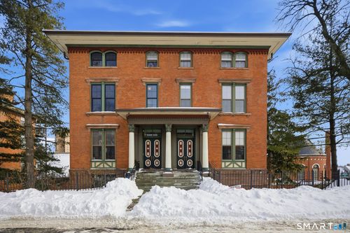 4-34 Charter Oak Pl, Hartford, CT, 06106-1914 | Card Image