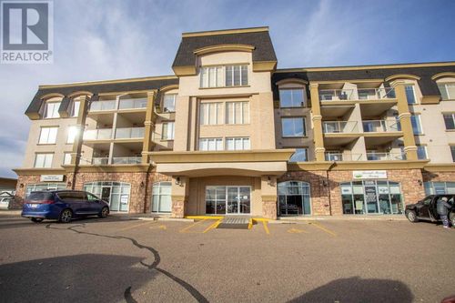 4425 Heritage Way, Lacombe, AB, T4L2P4 | Card Image