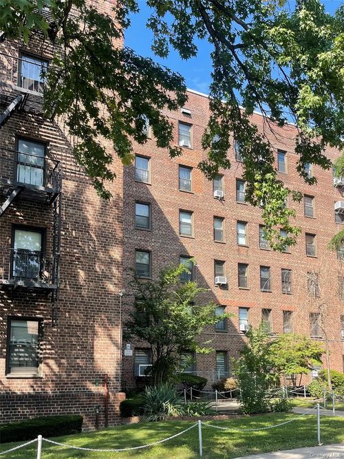 1a-6215 53rd Avenue, New York, NY, 11378 | Card Image