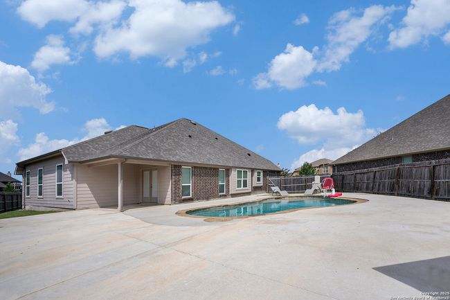 420 Bee Caves Cv, House other with 5 bedrooms, 3 bathrooms and null parking in Cibolo TX | Image 20