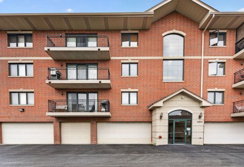 306-6850 W Winding Trail, Oak Forest, IL, 60452 | Card Image