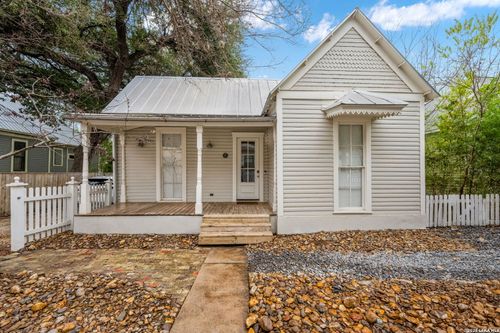 906 E Carson St, San Antonio, TX, 78208-1410 | Card Image