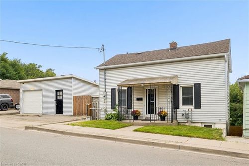 77 Beverly St, Cambridge, ON, N1R3Z6 | Card Image