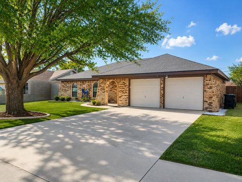 4705 Anetta Dr, Midland, TX, 79703-6804 | Card Image
