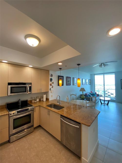 315 Ne 3rd Ave, Fort Lauderdale, FL, 33301-1631 | Card Image