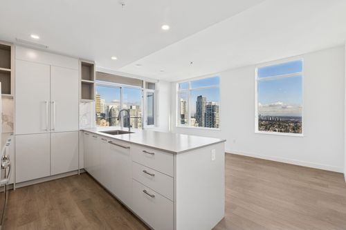 2909-6468 Willingdon Avenue, Burnaby, BC, V5H0L3 | Card Image