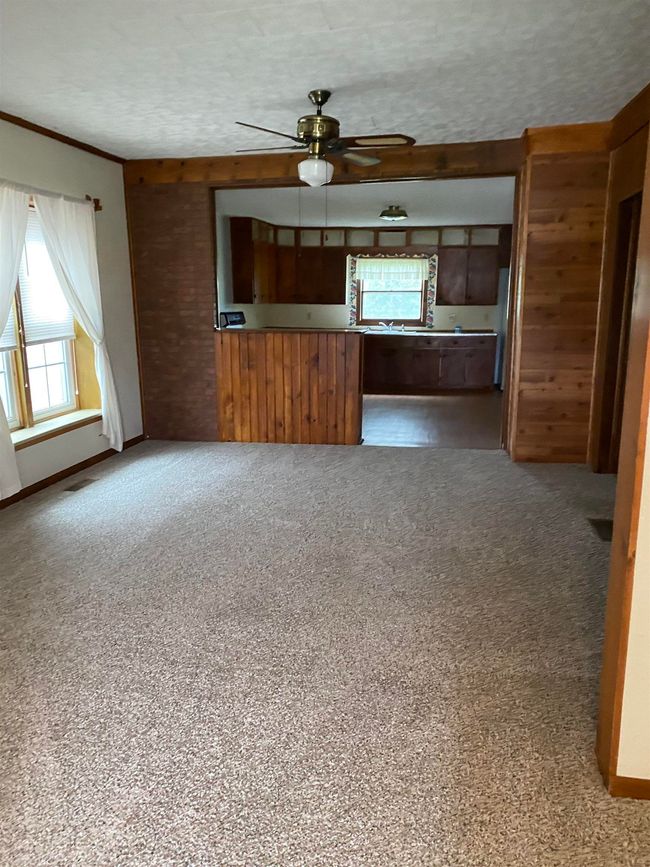 907 Iowa St, House other with 3 bedrooms, 1 bathrooms and null parking in Dysart IA | Image 7