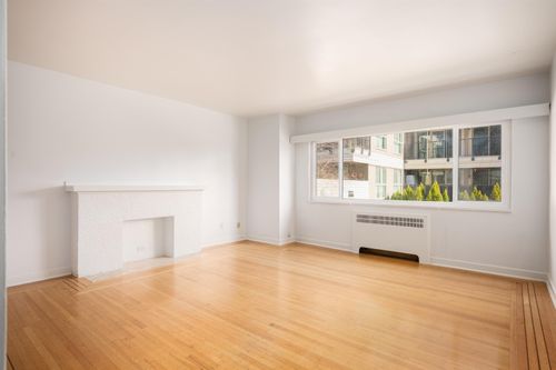 112-735 Royal Avenue, New Westminster, BC, V3M1J6 | Card Image