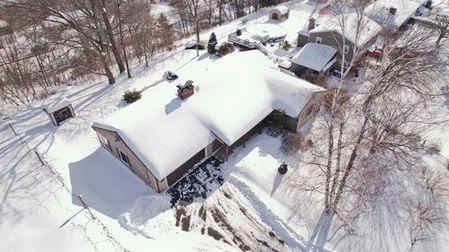 94 Vermont St., Holyoke, MA, 01040 | Card Image