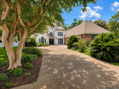 8360 Bastille St, Denham Springs, LA, 70726-6256 | Card Image