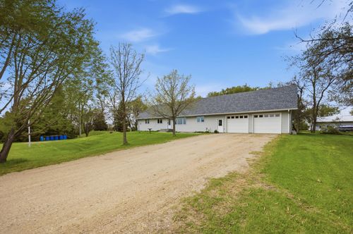 4942 43rd Ave N, Moorhead, MN, 56560-7030 | Card Image
