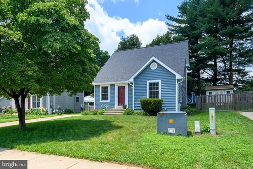 1593 Brimfield Cir, SYKESVILLE, MD, 21784-5938 | Card Image
