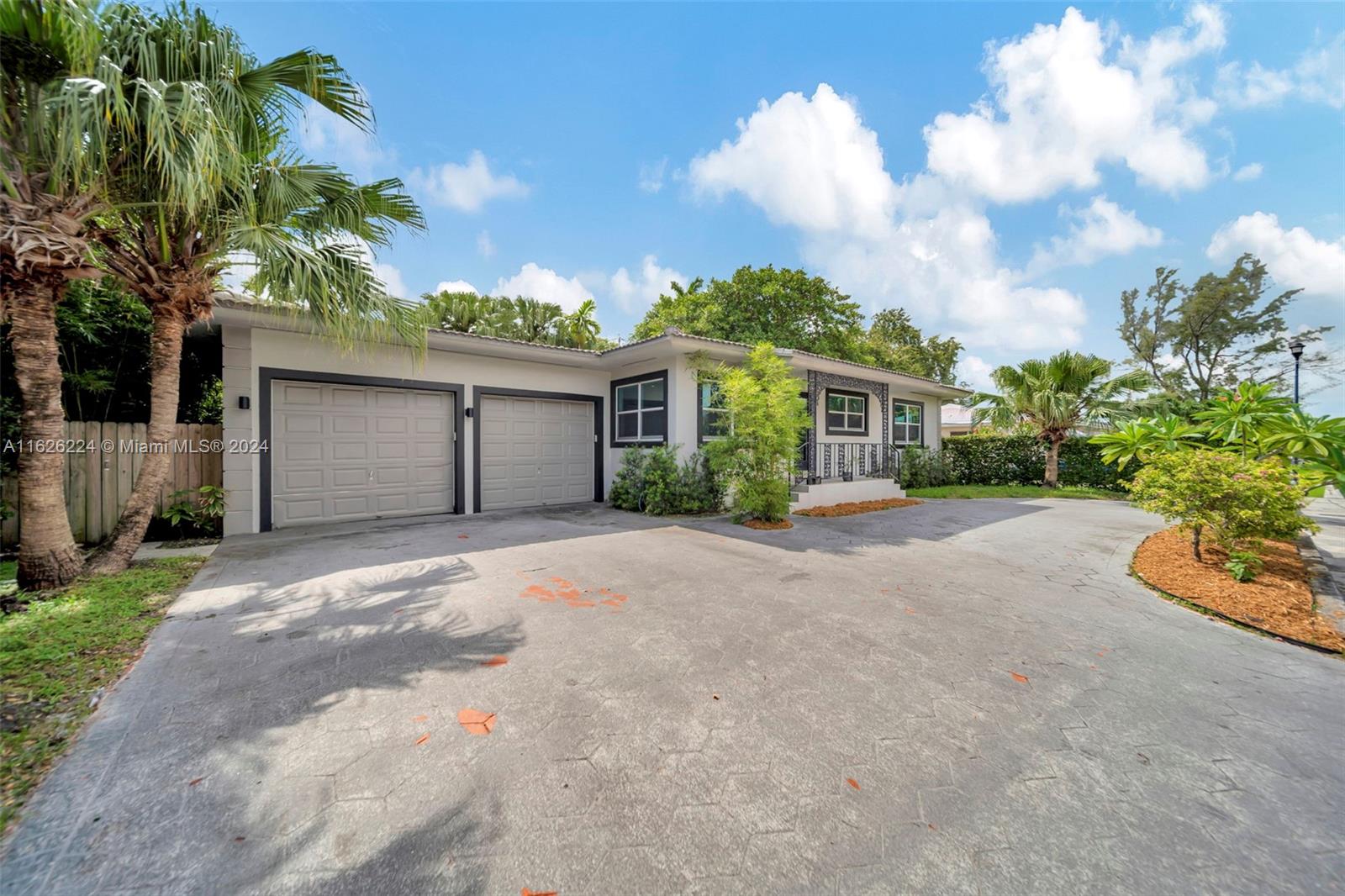 Miami Ave, El Portal, FL 33150