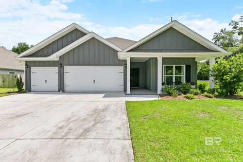 705 Calibre St, Fairhope, AL, 36532-7353 | Card Image
