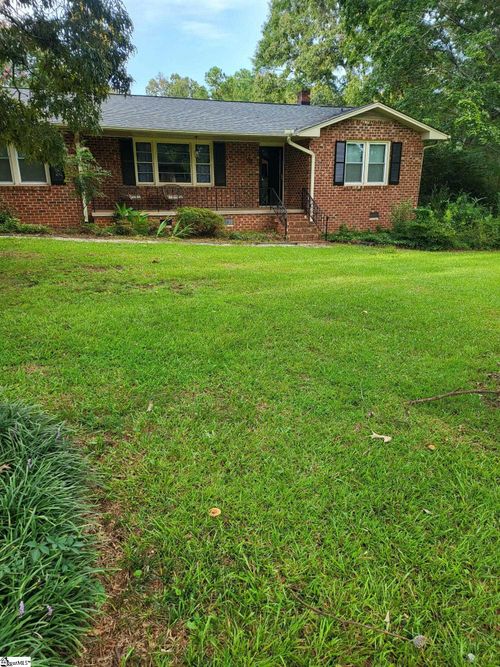 106 Ross St, Piedmont, SC, 29673-8963 | Card Image