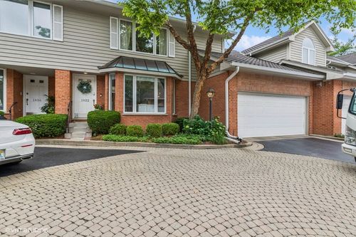 1622 Glenview Rd, Glenview, IL, 60025-2902 | Card Image