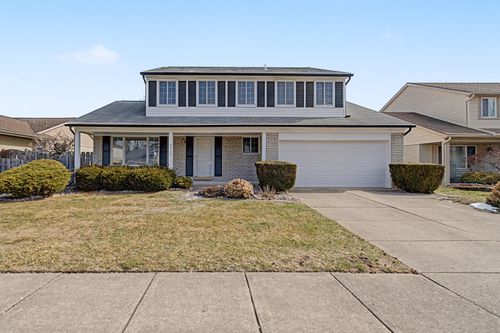 9717 Rose St, Taylor, MI, 48180-3032 | Card Image