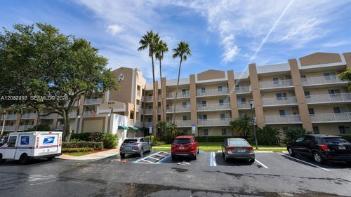 j308-9560 Weldon Cir, Tamarac, FL, 33321-0999 | Card Image