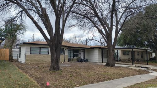 222 Hillwood Dr, San Antonio, TX, 78213-4622 | Card Image