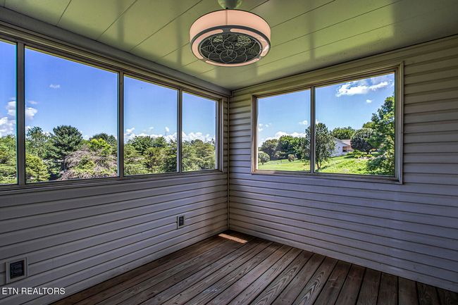 310 Dilegwa Way, Condo with 4 bedrooms, 3 bathrooms and null parking in Loudon TN | Image 31