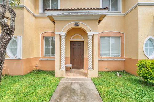 320-1497 Se 27th St, Homestead, FL, 33035-2462 | Card Image