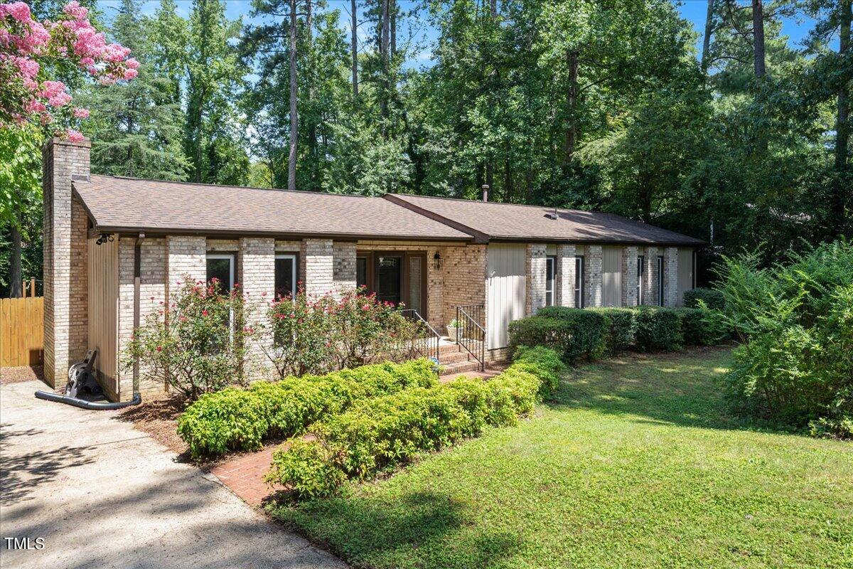 Brecken Ridge Ave, Raleigh, NC 27615