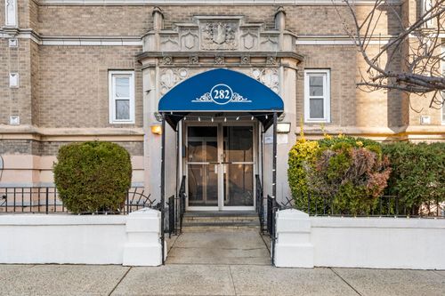 apt-2-282 Magnolia Ave, Jersey City, NJ, 07306-3914 | Card Image