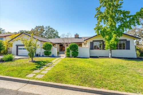 22 Pierce Drive, Novato, CA, 94947 | Card Image
