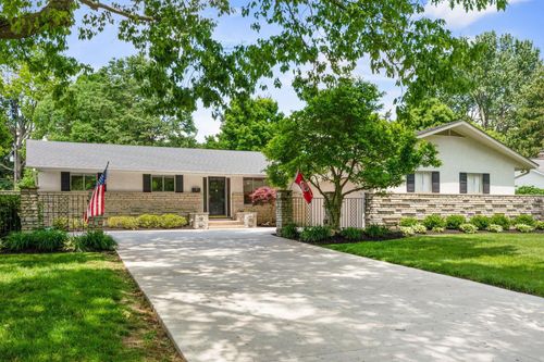 2660 River Park Dr, Upper Arlington, OH, 43220-4557 | Card Image