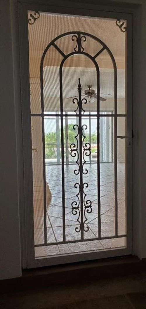 303-a-3040 Ne 16th Ave, Oakland Park, FL, 33334-5207 | Card Image